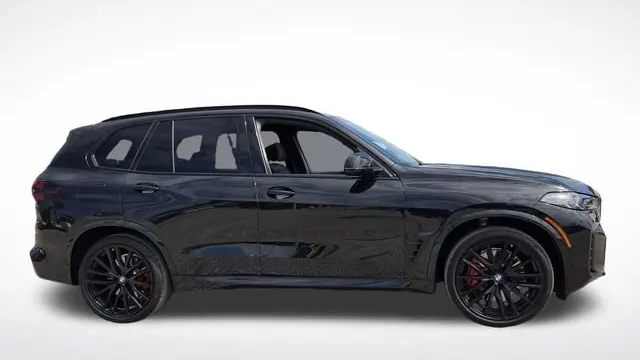 2025 BMW X5 M60i