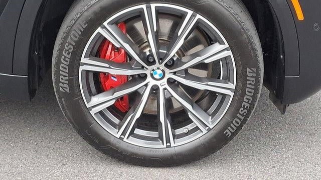 2024 BMW X5 M60i