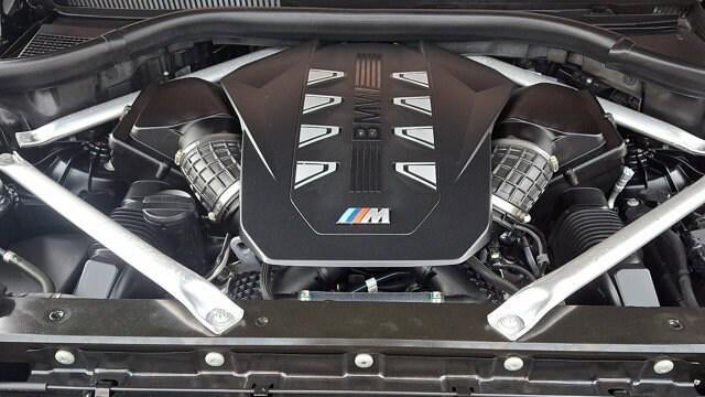 2024 BMW X5 M60i