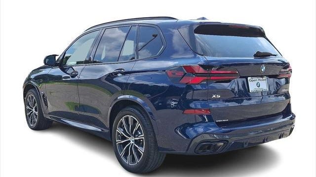 2025 BMW X5 M60i
