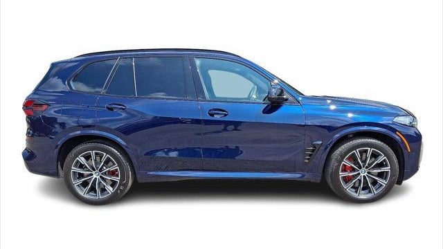 2025 BMW X5 M60i