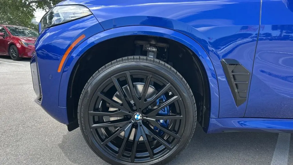 2026 BMW X5 M60i