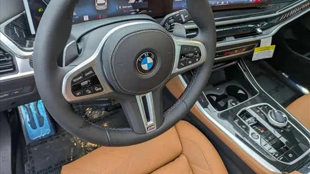 2026 BMW X5 M60i