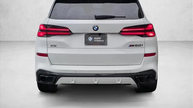 2026 BMW X5 M60i