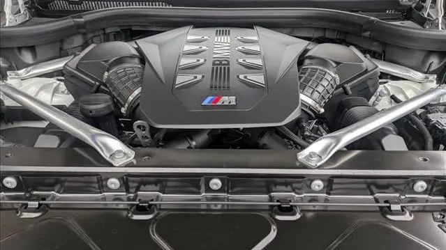 2026 BMW X5 M60i