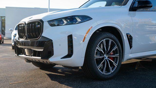 2026 BMW X5 M60i