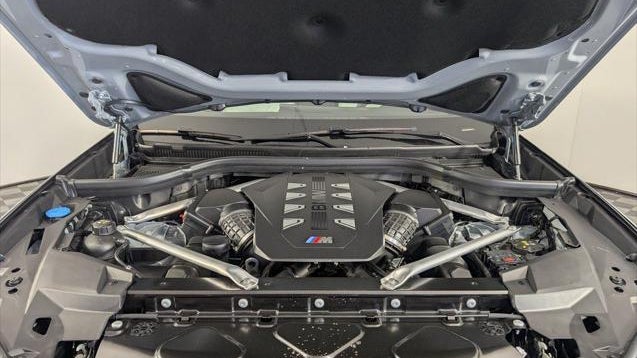 2026 BMW X5 M60i