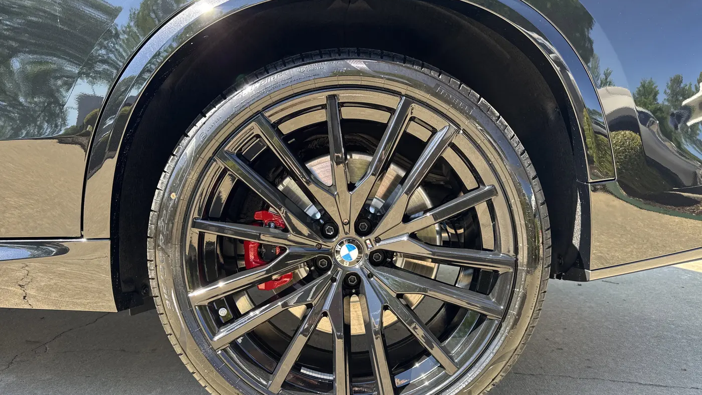 2026 BMW X5 M60i