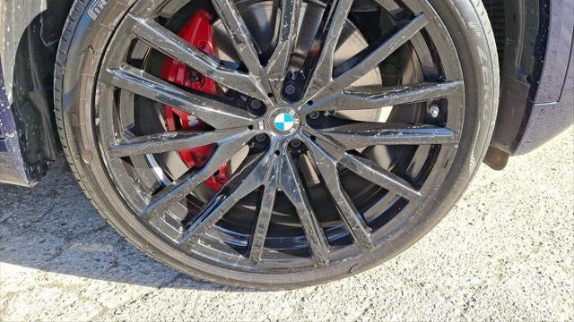 2025 BMW X5 M60i