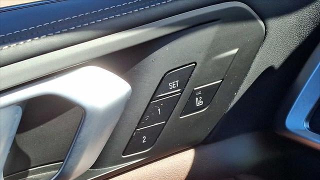 2025 BMW X5 M60i