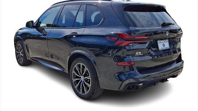 2024 BMW X5 M60i
