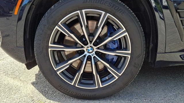 2024 BMW X5 M60i