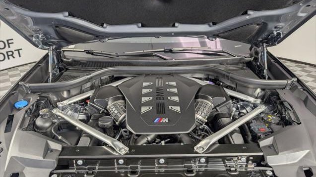 2026 BMW X5 M60i