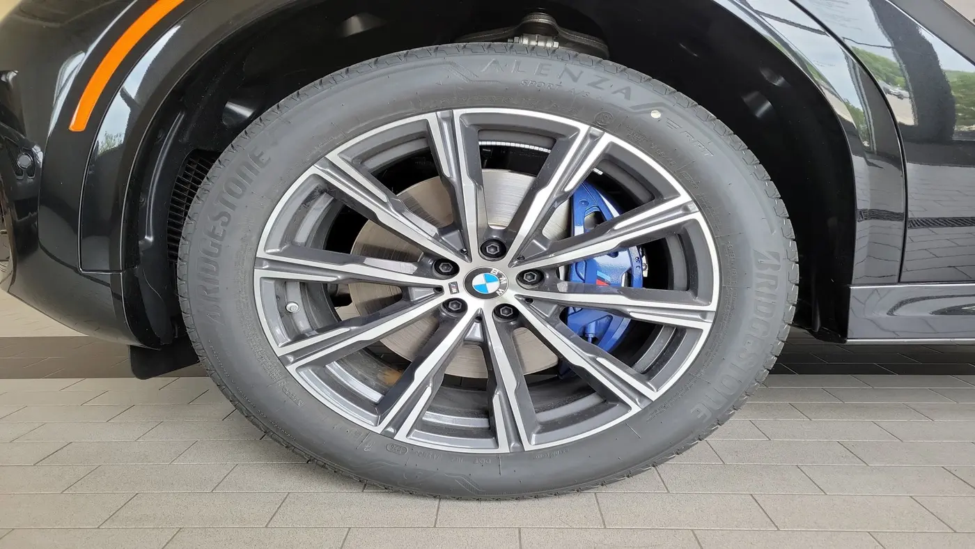 2027 BMW X6 xDrive40i