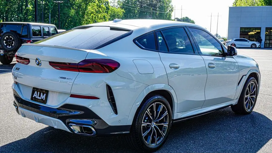 2024 BMW X6 xDrive40i