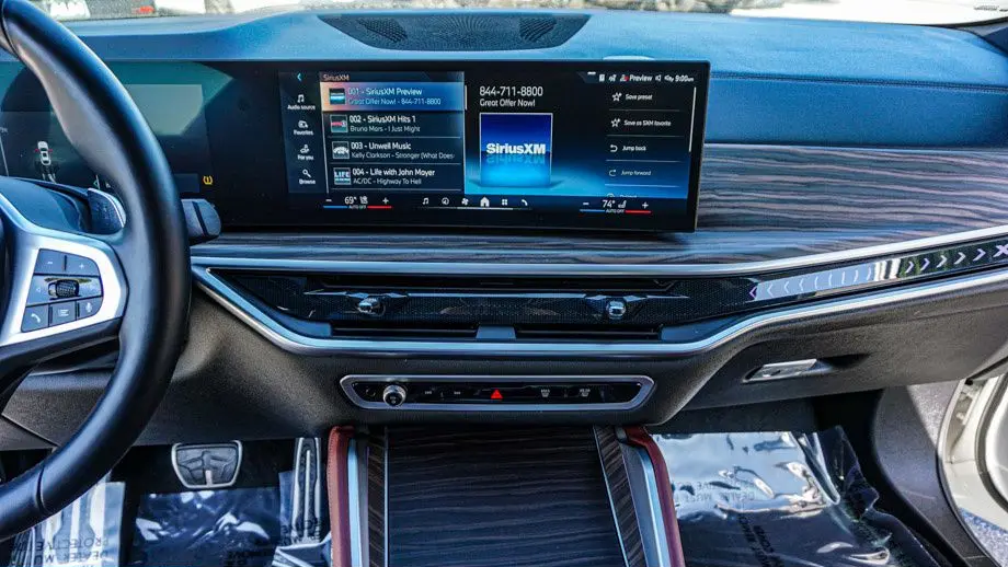 2024 BMW X6 xDrive40i
