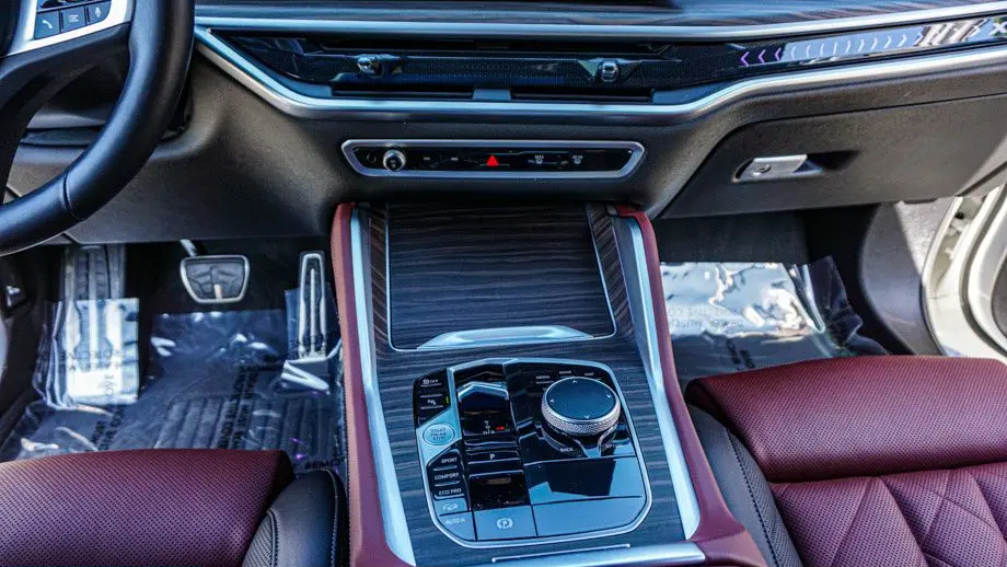 2024 BMW X6 xDrive40i