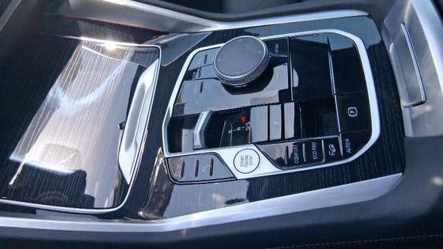 2024 BMW X6 xDrive40i