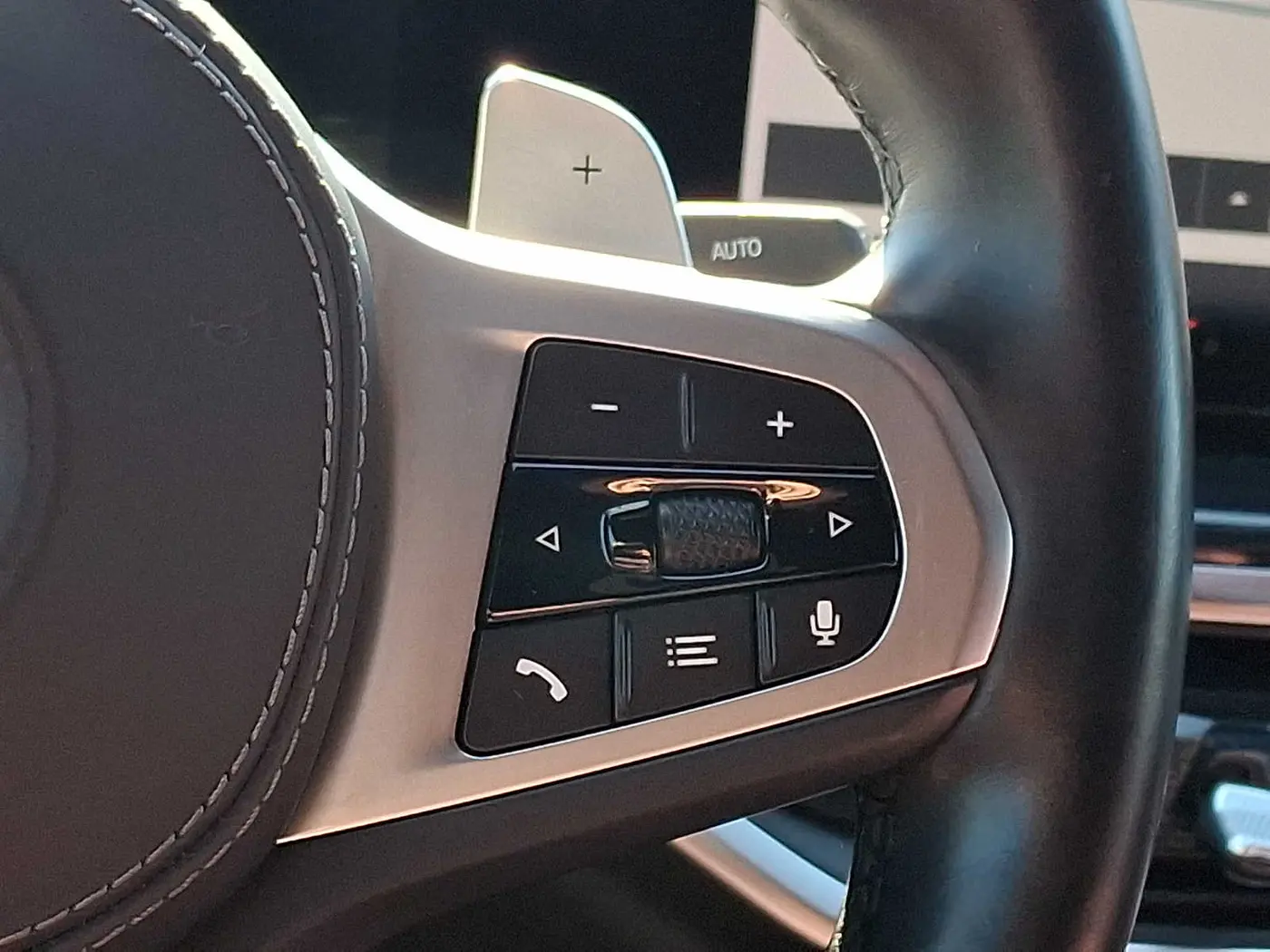 2025 BMW X6 - $60,995