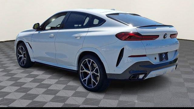 2025 BMW X6 xDrive40i
