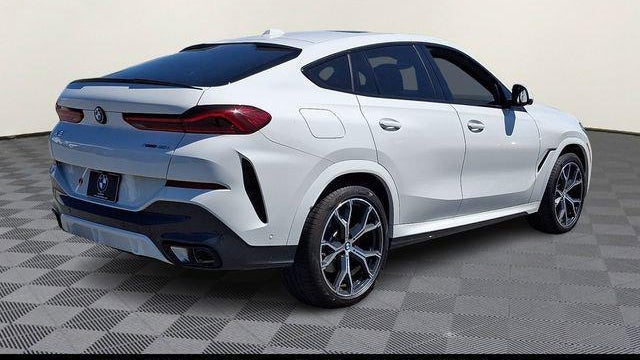 2025 BMW X6 xDrive40i
