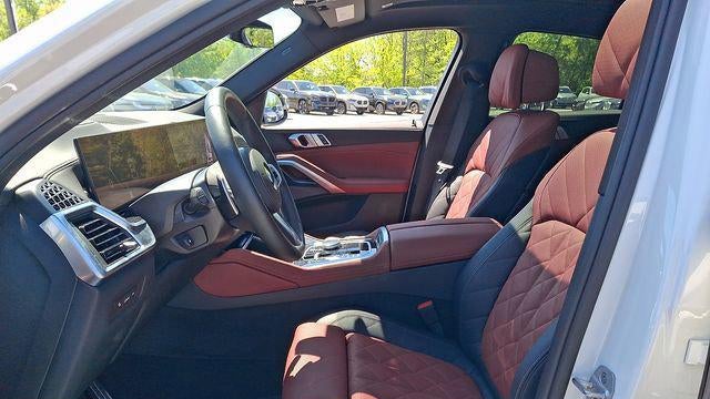 2025 BMW X6 xDrive40i