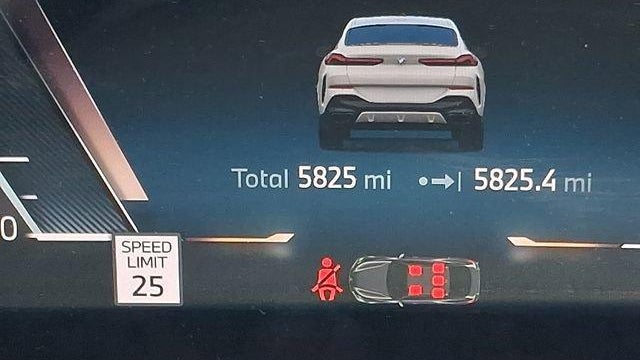2025 BMW X6 xDrive40i