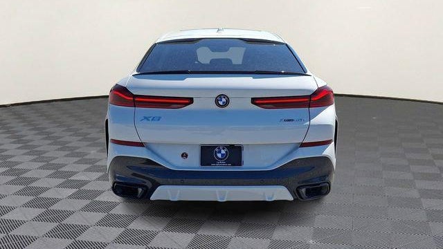 2025 BMW X6 xDrive40i