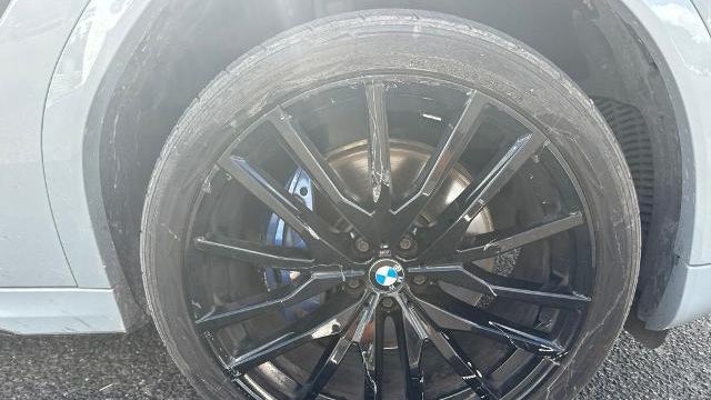 2024 BMW X6 xDrive40i