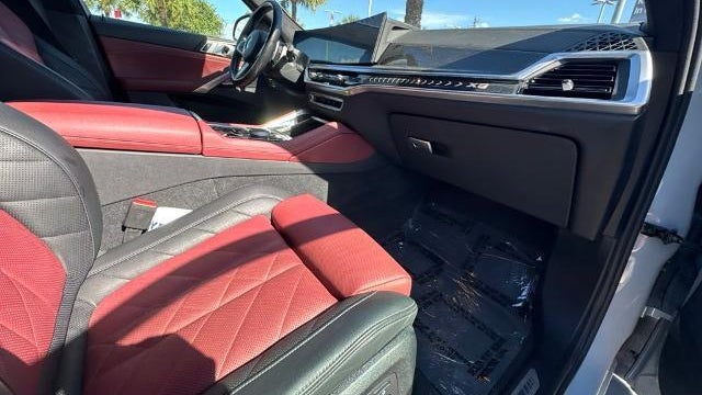 2024 BMW X6 xDrive40i
