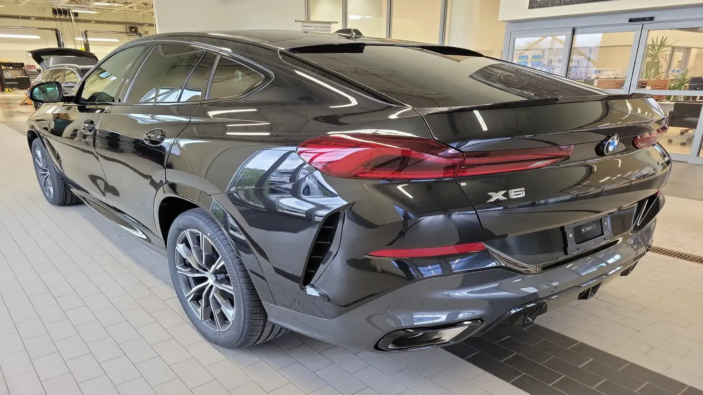 2027 BMW X6 xDrive40i