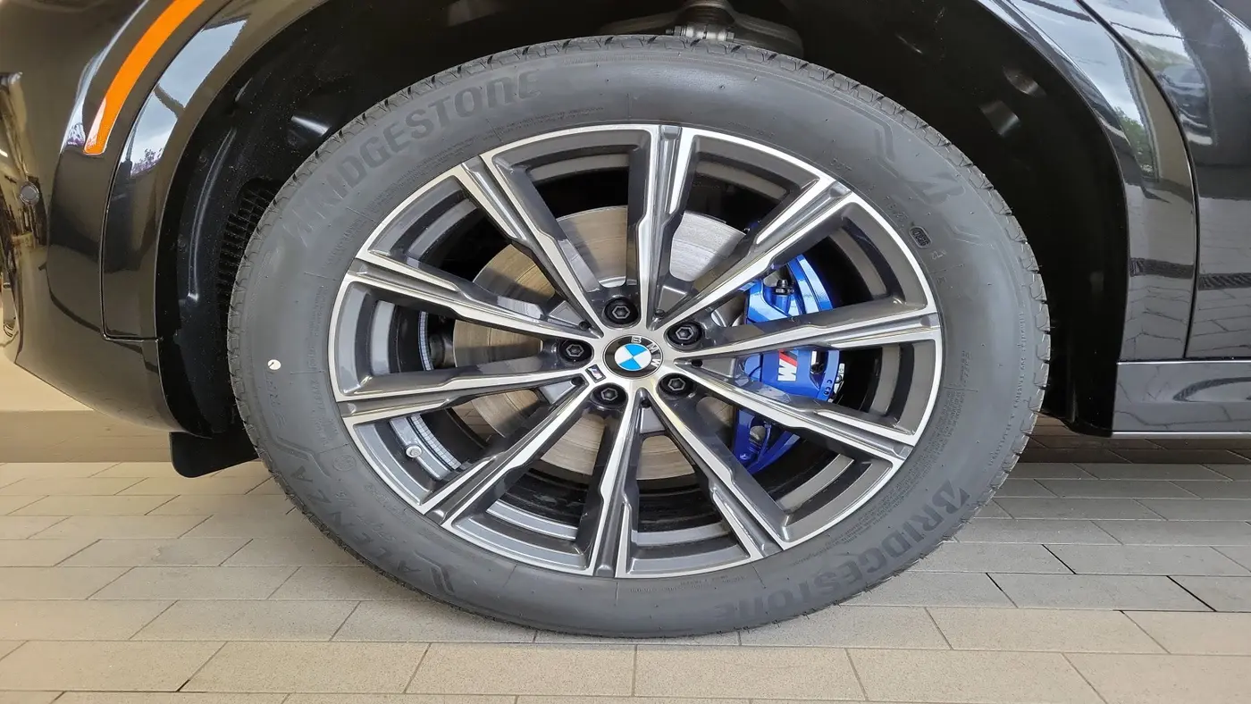 2027 BMW X6 xDrive40i
