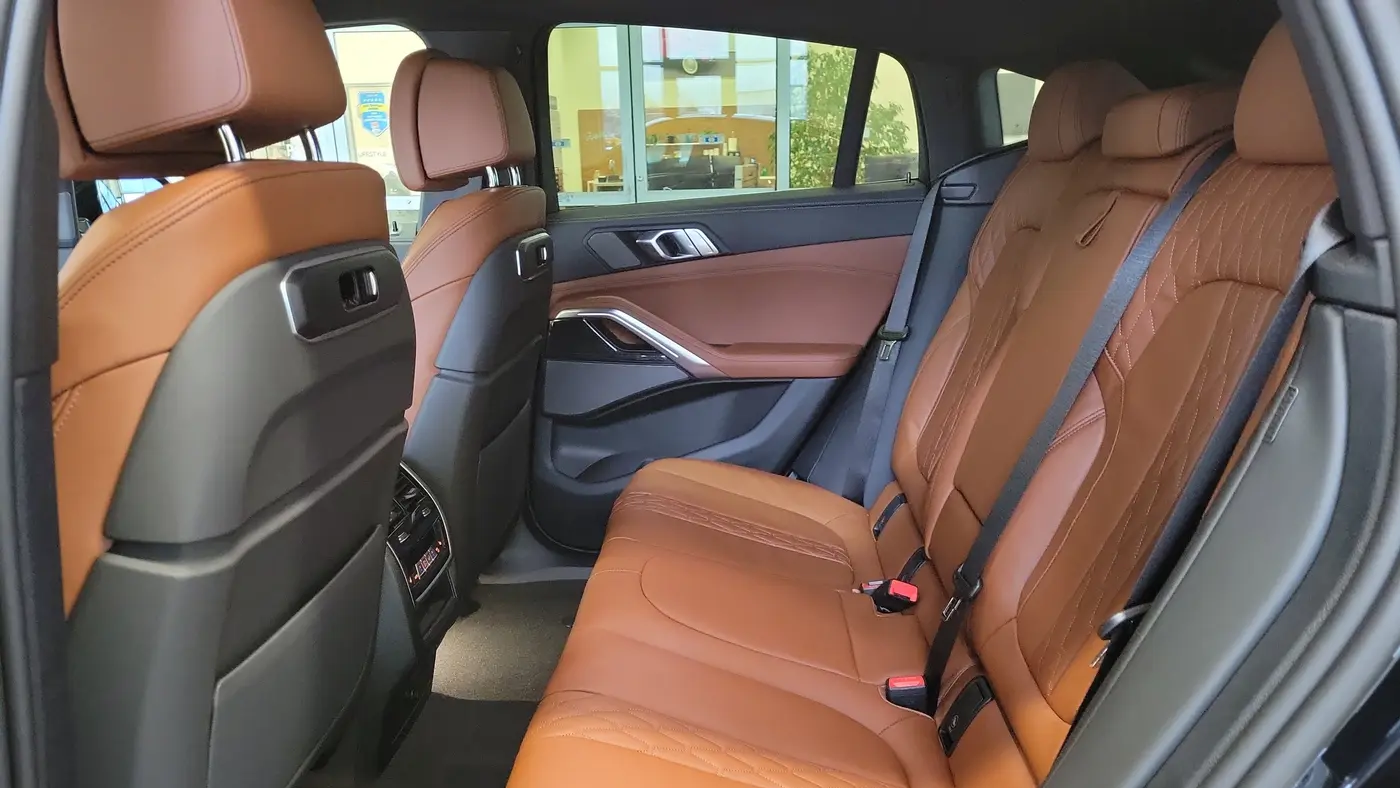 2027 BMW X6 xDrive40i