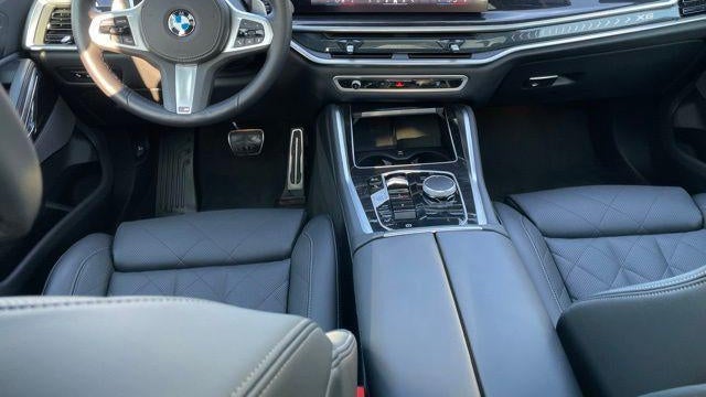 2026 BMW X6 xDrive40i