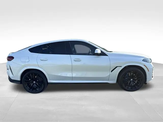 2027 BMW X6 - $79,186