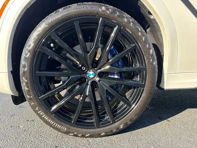 2027 BMW X6 - $79,186