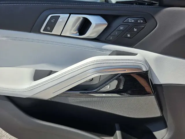 2027 BMW X6 - $79,186