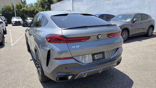 2024 BMW X6 xDrive40i