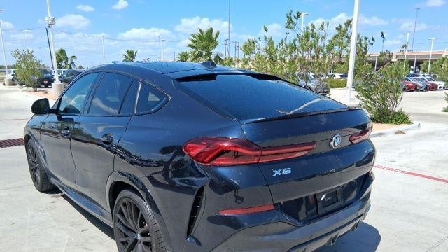 2025 BMW X6 xDrive40i