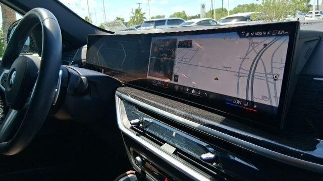 2025 BMW X6 xDrive40i