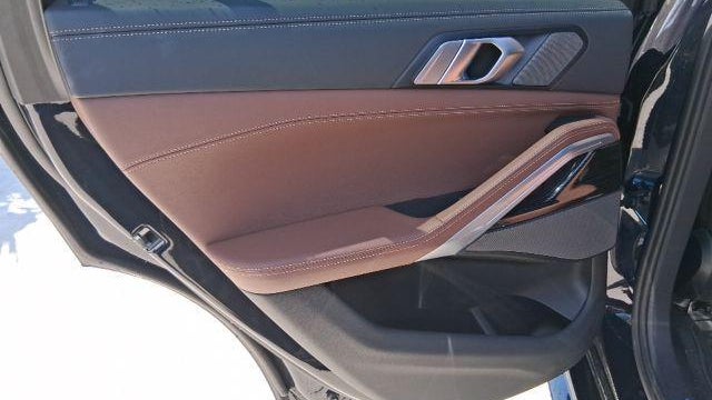 2025 BMW X6 xDrive40i