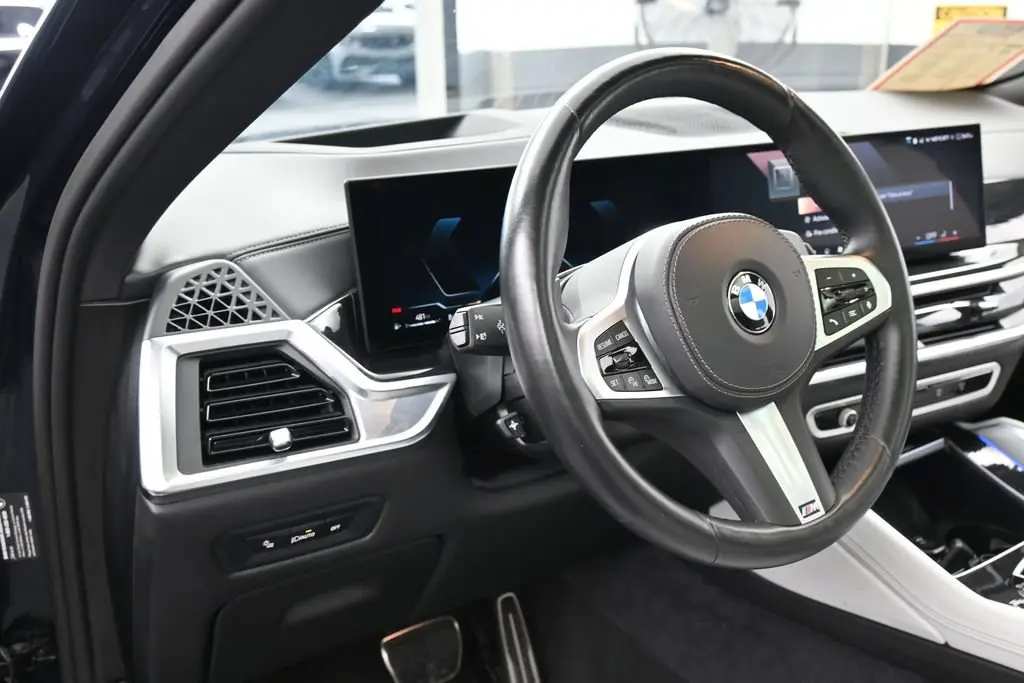 2025 BMW X6 - $54,971