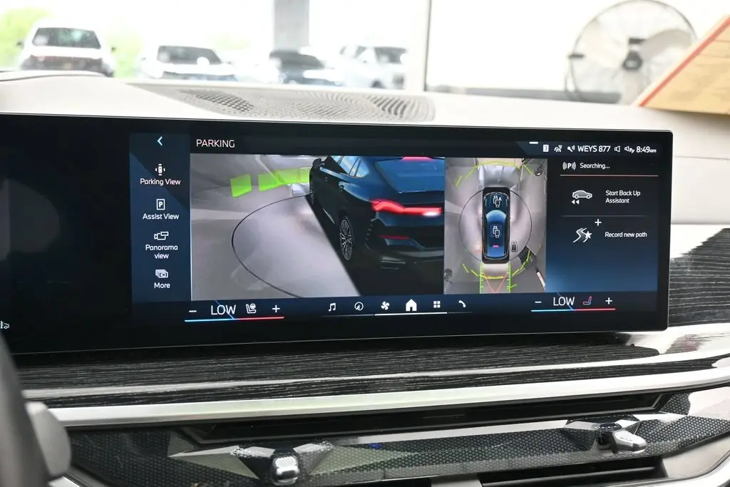 2025 BMW X6 - $54,971
