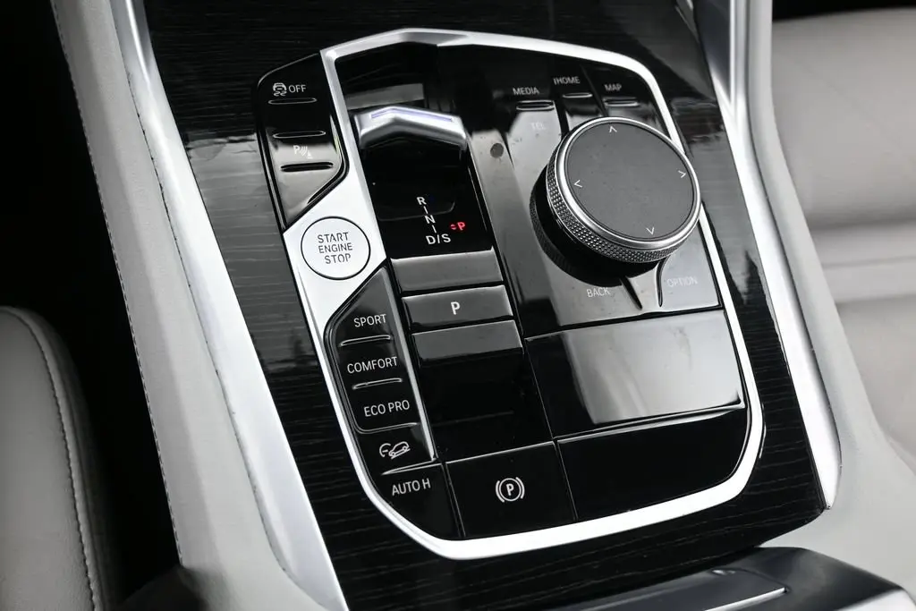 2025 BMW X6 - $54,971