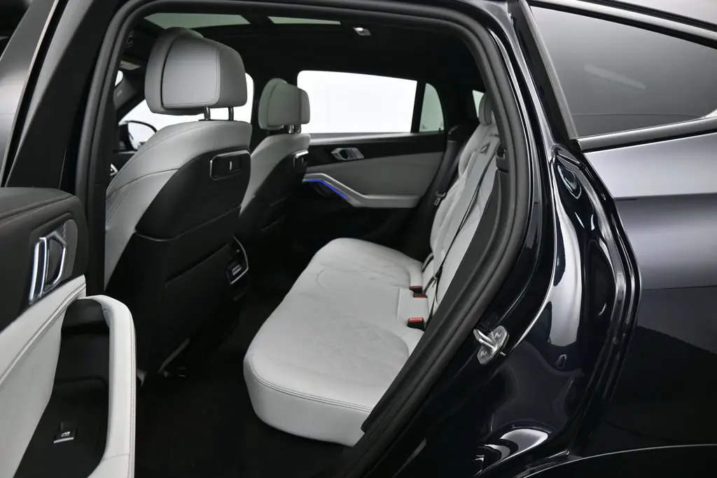 2025 BMW X6 - $54,971