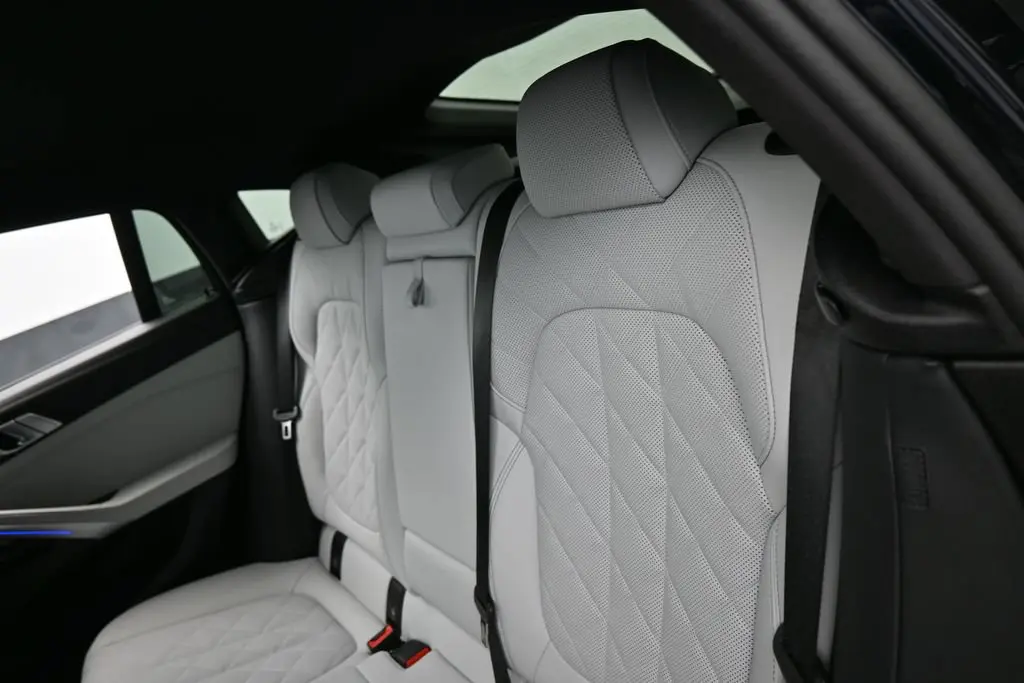 2025 BMW X6 - $54,971