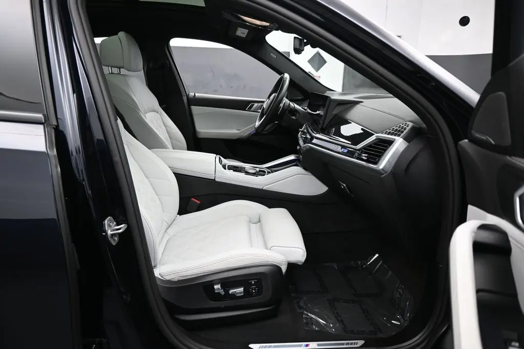 2025 BMW X6 - $54,971
