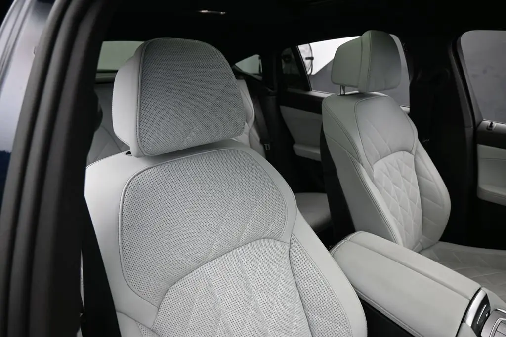 2025 BMW X6 - $54,971