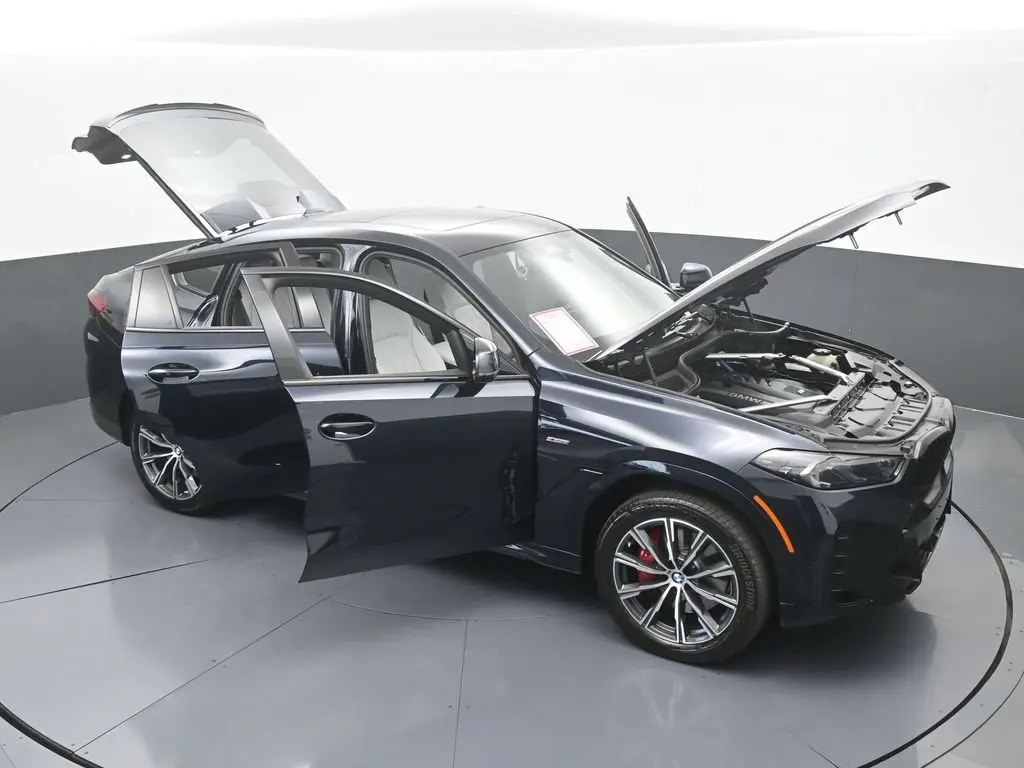 2025 BMW X6 - $54,971