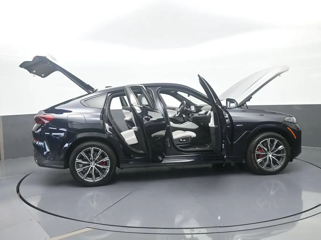 2025 BMW X6 - $54,971